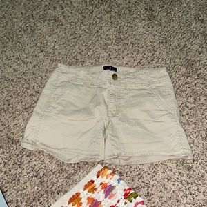 AE AMERICAN EAGLE SHORTIE STRETCH WOMENS JEAN SHORTS SIZE 2